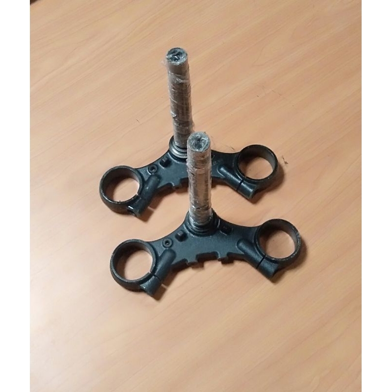 Segitiga bawah Yamaha R15 Led VVA V3 Original T Segitiga bawah USD R15 Led Ori