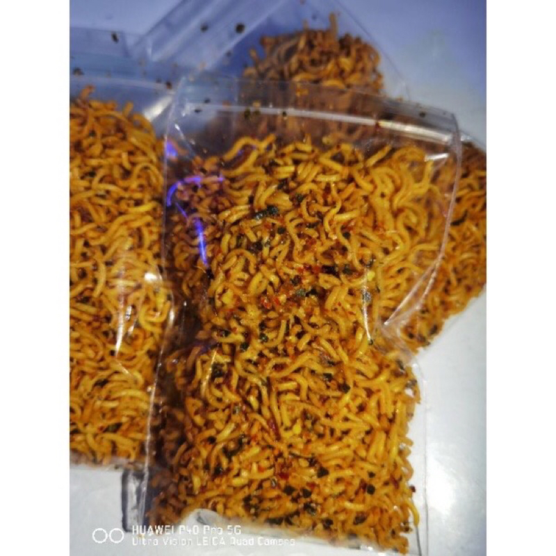 

Mie kriuk Mie Chin kemasan 70gr