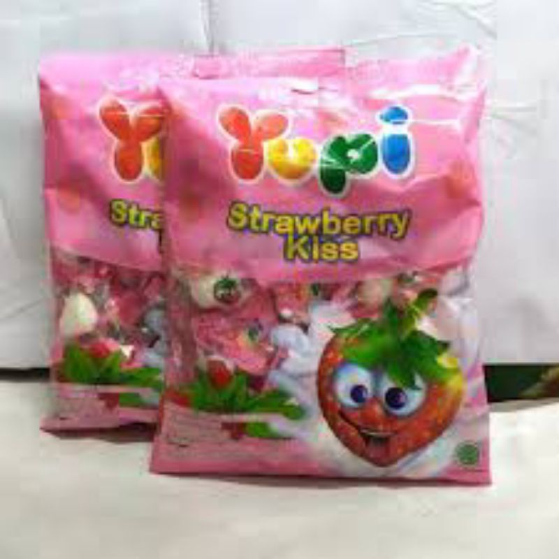 

YUPI STRAWBERRY KISS BENTUK LOVE