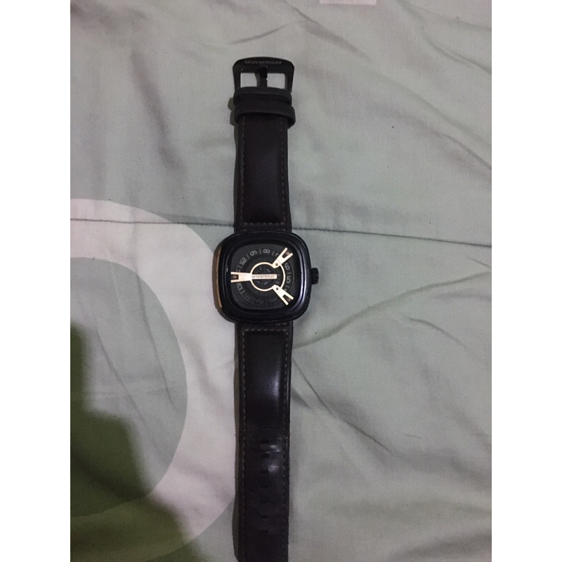 Jam Tangan Seven Friday
