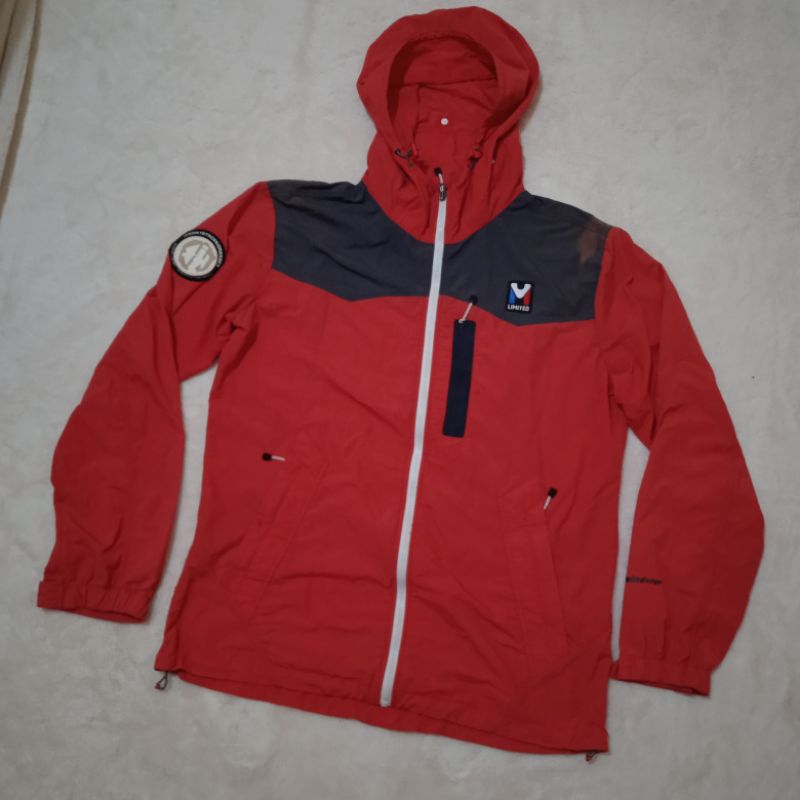 jacket gunung M LIMITED