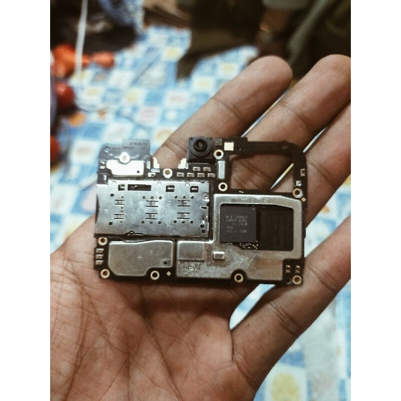 mesin OPPO F9 gagal update mentok logo.