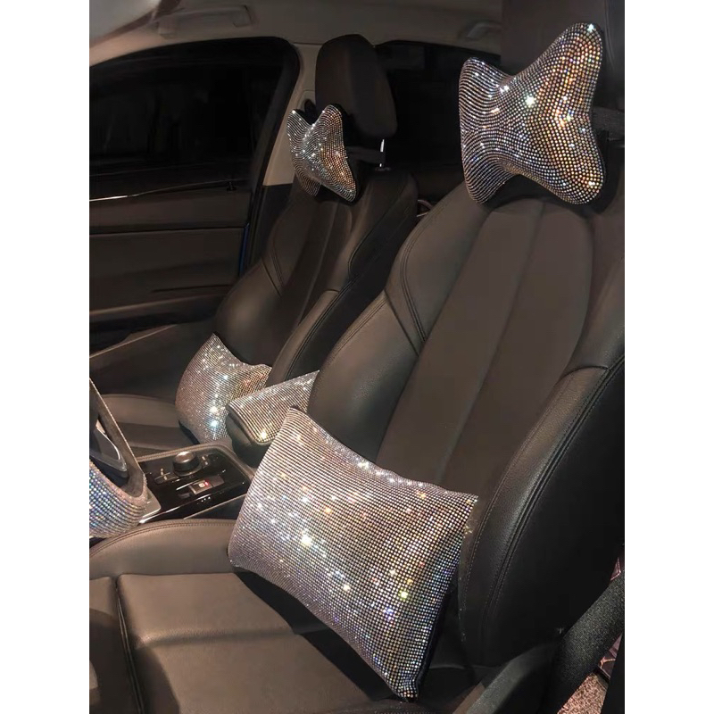 full blink bantl leher sarung seatbelt sarung rem bantal leher Bantal Kepala Leher Jok Mobil DAD BLUDRU FULL BLING BLING Series   Share:   Favorit (9) Cover Setir Mobil + Sarung Tangan + Sabuk Pengaman + Bantalan Sandaran Kepala