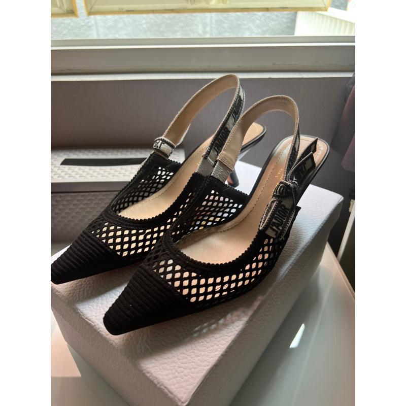 heels d*or / kitten heels d*or