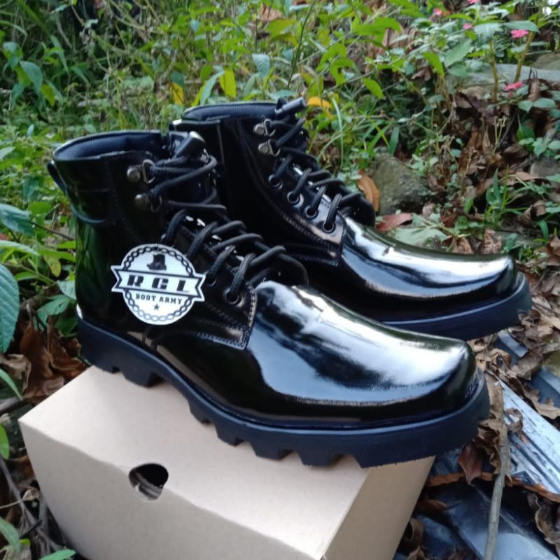 SEPATU PDH MENGKILAP BAHAN KULIT SAPI ASLI MERK RGL SEPATU PDH DINAS KANTOR UNTUK TNI POLRI SECURITY SATPAM
