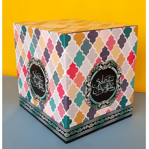 

Box Lebaran 340x290x330mm