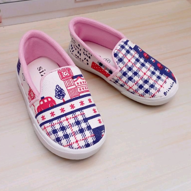 pikoobaby - Sepatu anak perempuan 1 tahun slip on / Sepatu bayi perempuan 1 tahun / Sepatu anak pere