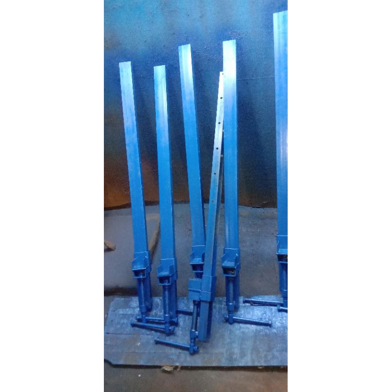 penjepit kayuPanjang 210 cm( klep,pangge,catok ) drat singkal 20 mili