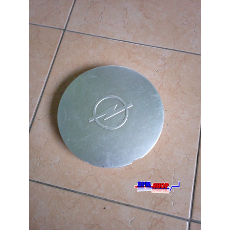 center dop velg mobil Opel Blazer bekas original