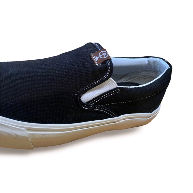 BRULEE PROJECT SLIP ON CANVAS - BLACK WHITE