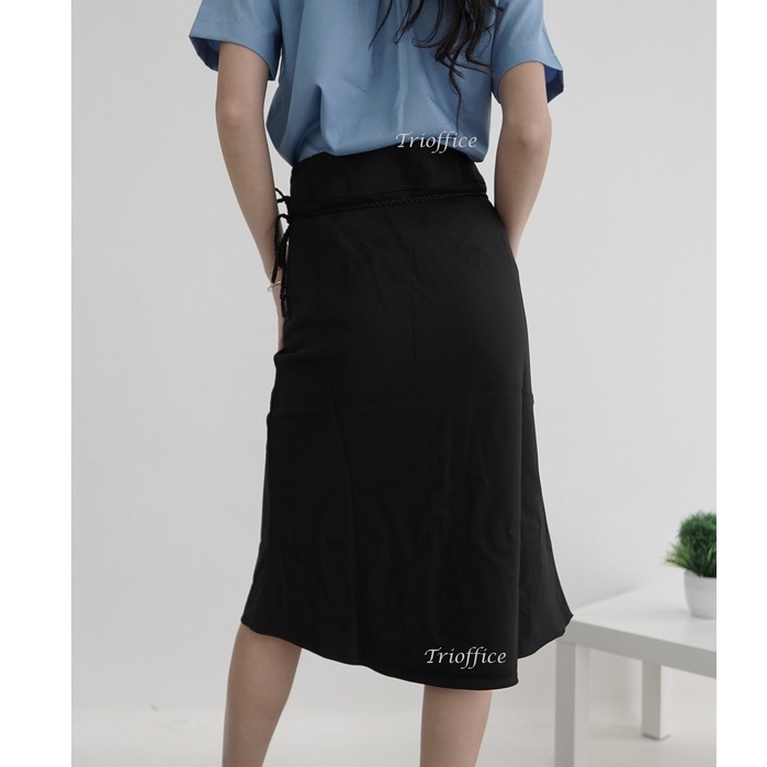 Rok Model Aline Duyung Hitam Kerja Polos Midi 7/8