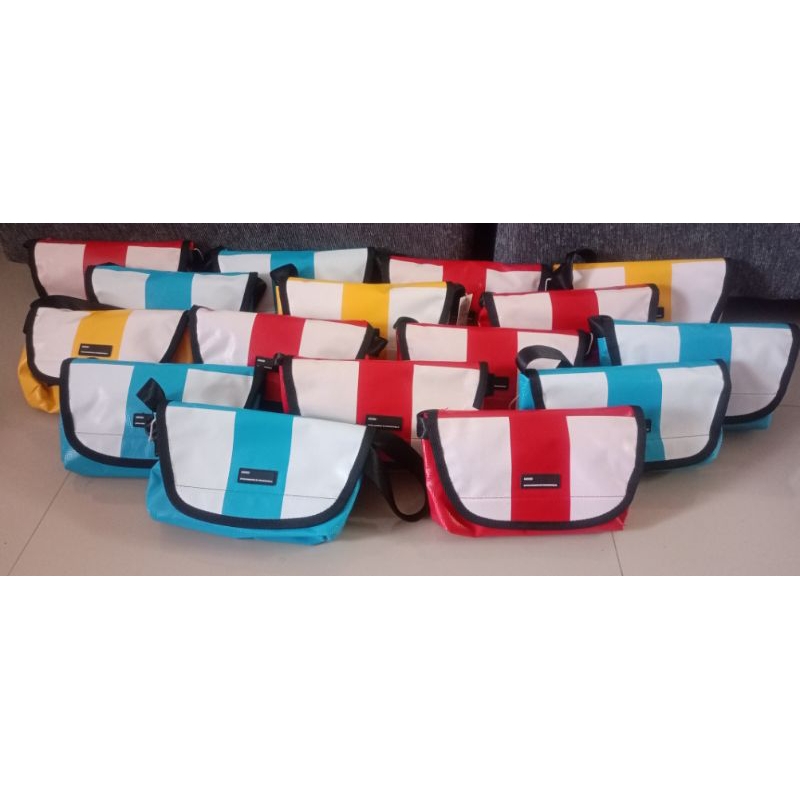 Tas Kotak Selempang Miniso