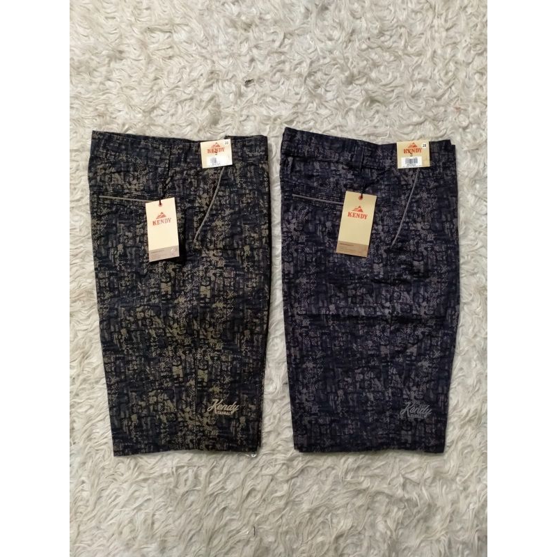 celana kendi motif katun pendek