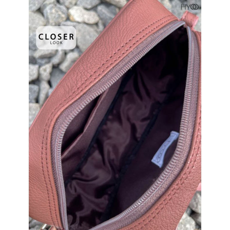 HYOO Lula Bag Tas Slempang Wanita Oval Anti Air