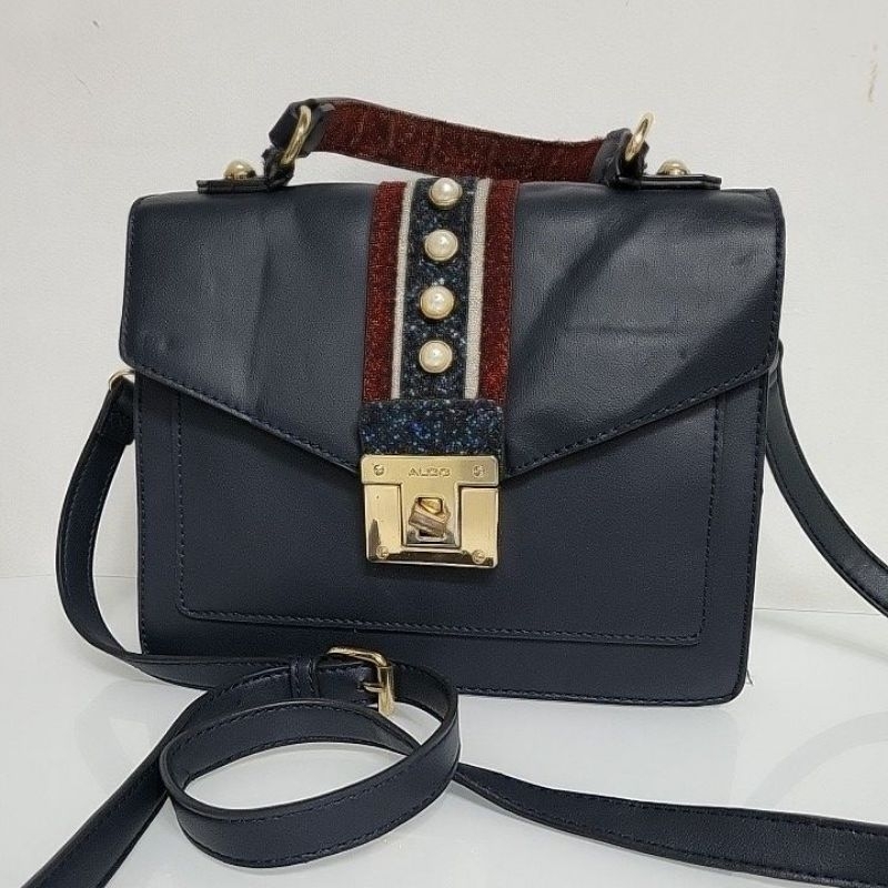 Tas selempang biru, merk aldo