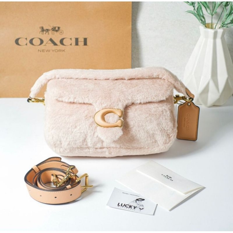 Coach Pillow Tabby Shoulder Bag 26 With Shearling In White