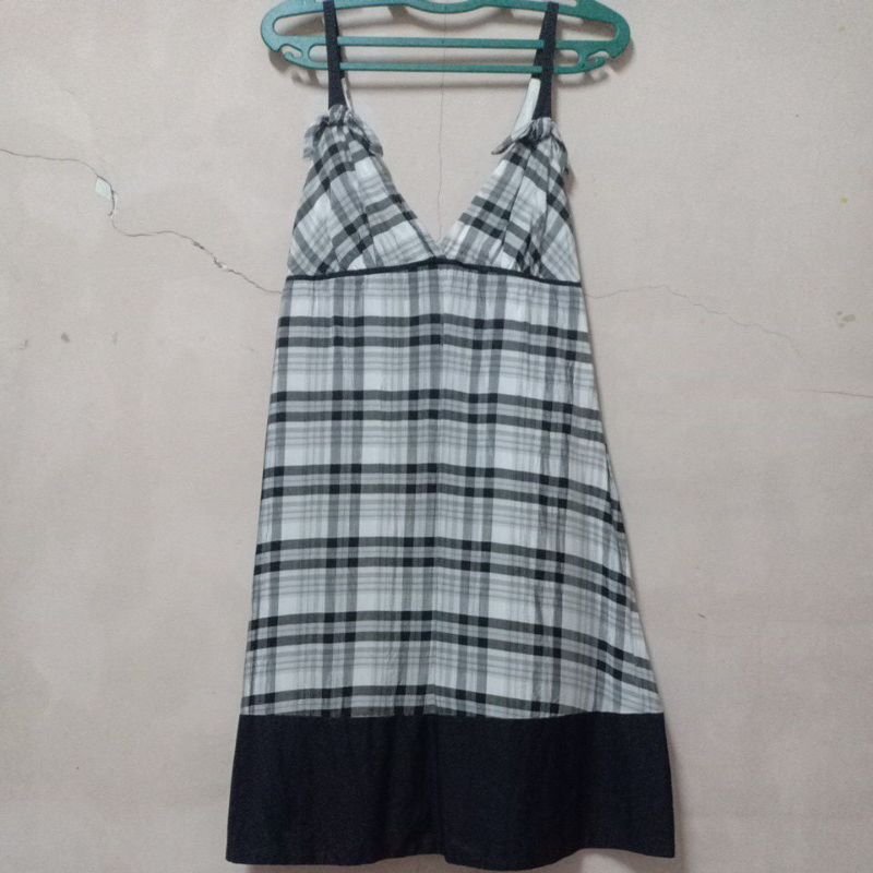 dress hitam putih MANGO sz M