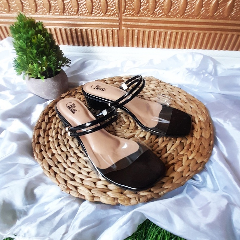 Sandal heels wanita 3 cm Mika Transparan AM-09