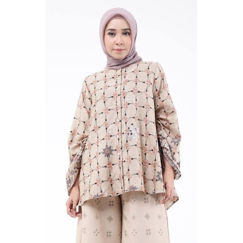 Preloved Ria Miranda Kuranji Top size S