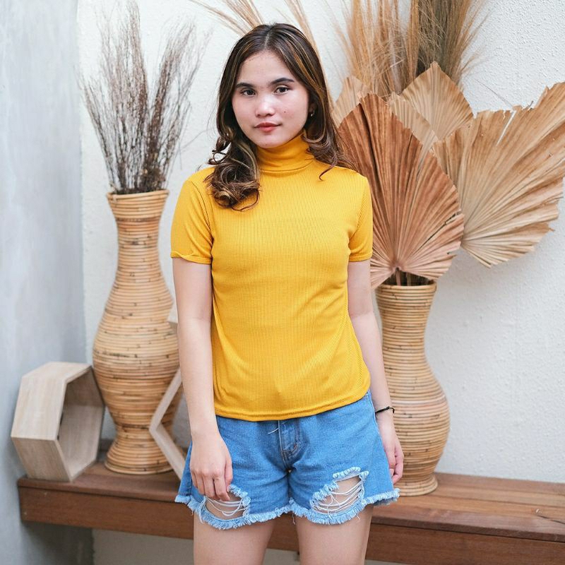 KAOS WANITA TANGAN PENDEK COCOK JUGA DALAMAN BLAZER