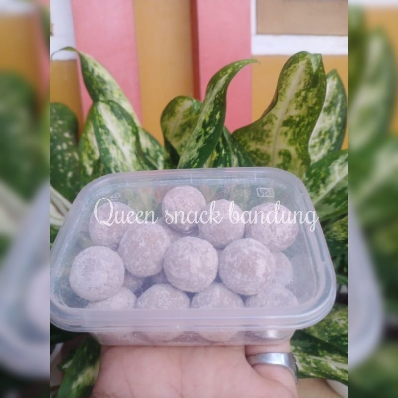 bola bola susu [CEMILAN RAOS] QUEEN SNACK BANDUNG