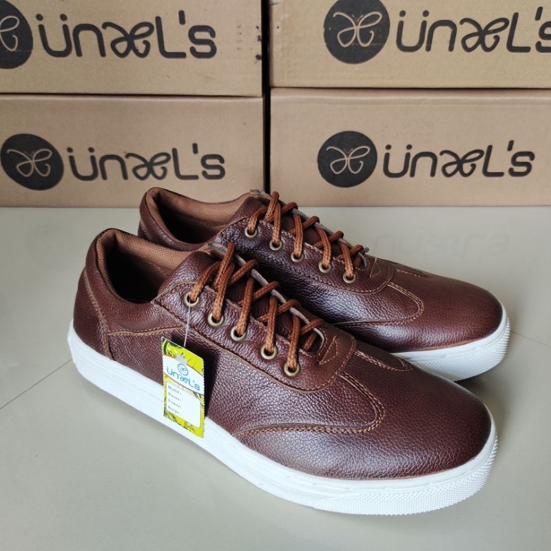 Sepatu Sneakers Pria Casual Bahan Kulit Asli 100% Original Santai Elegan Cs1