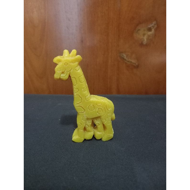 prakarya kerajinan sabun ukir bentuk hewan jerapah