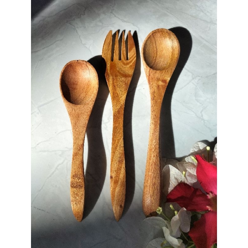 One set sendok garpu kayu mahoni premium