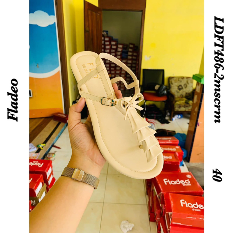 sandal fladeo wanita