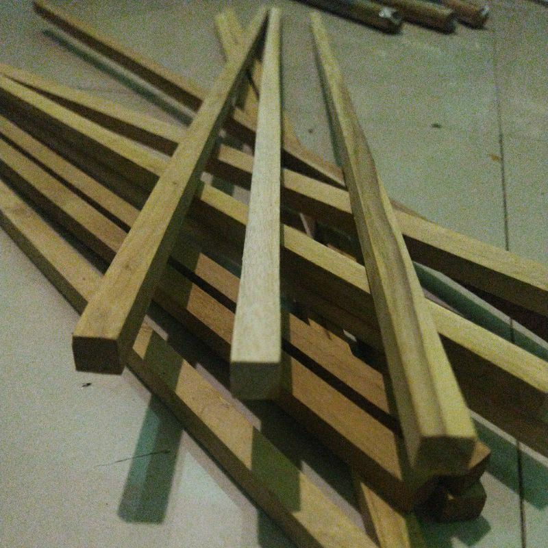 tiang sangkar kotak 1 cm  kayu jati 4 biji