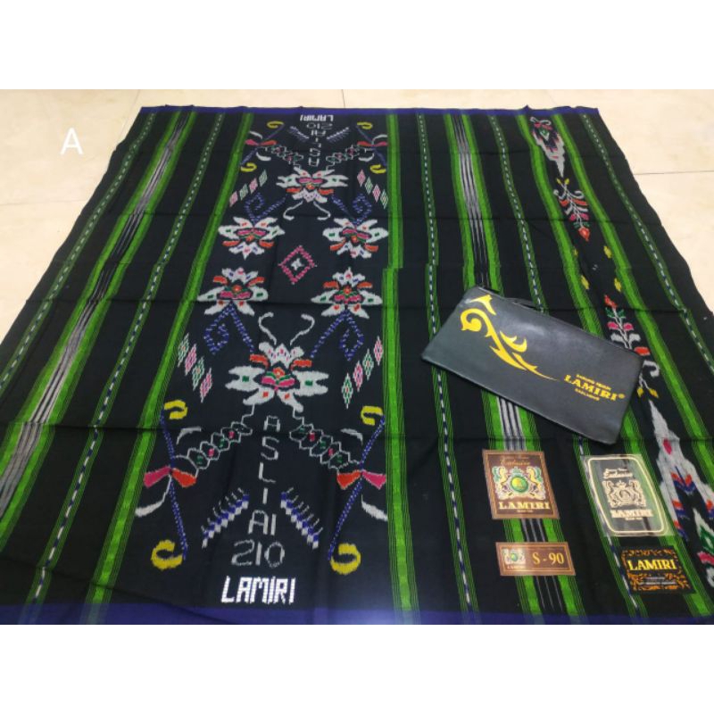 Lamiri Mgt Gunung Besar, Sarung Lamiri