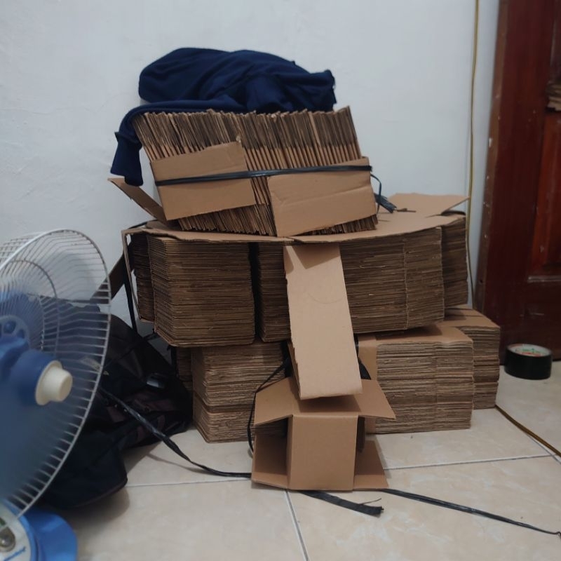 

Packing Kardus + Bubble Wrap