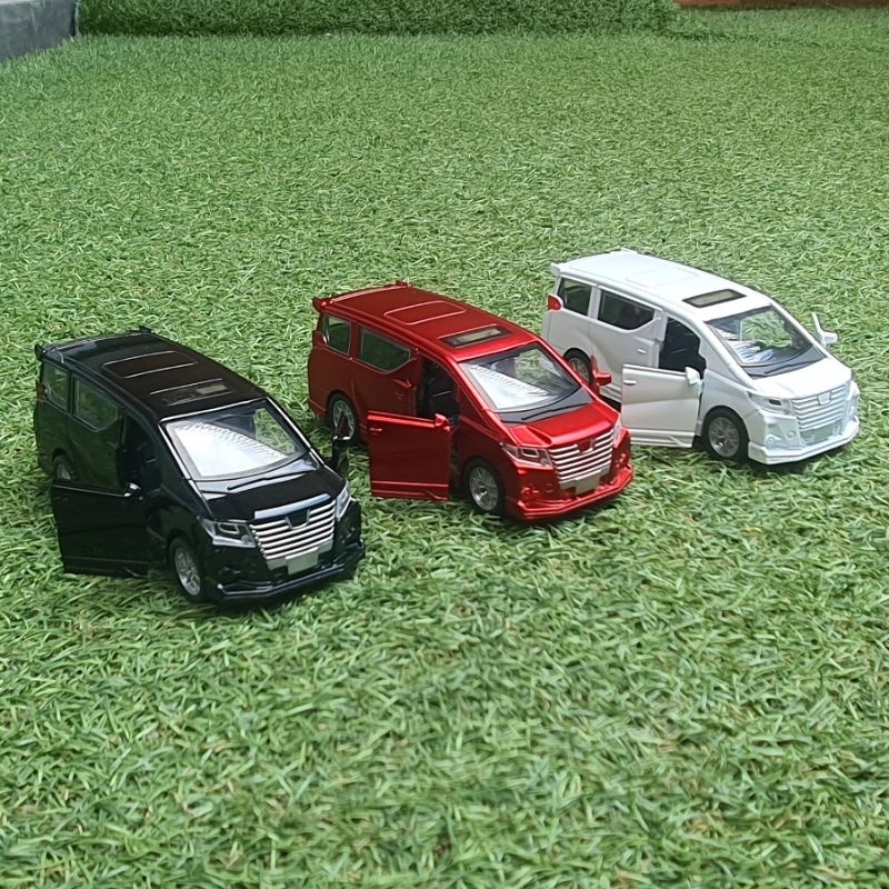 Mainan Diecast Mobil Toyota Alphard Die Cast Miniatur Mobil Mobilan Skala 1:32