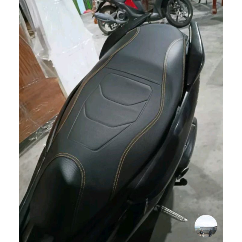 kulit jok nmax old nmax new 2020 2021 2022 2023. cover jok nmax custom model eropa