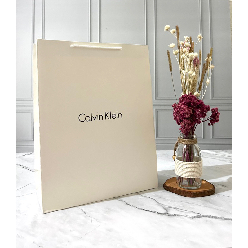 

Paper Bag Calvin Klein Paper Bag Kado Paper Bag Branded
