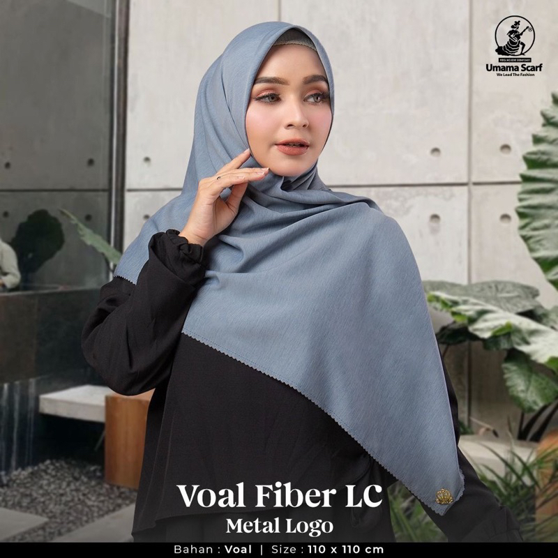 HIJAB SEGIEMPAT VOAL FIBER LC METAL LOGO UMAMA SCARF