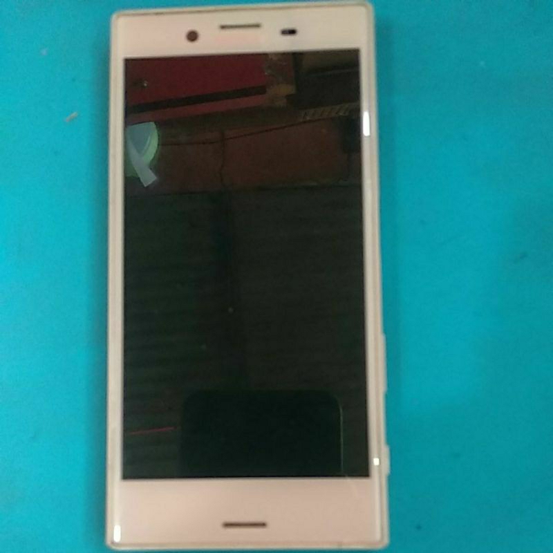 lcd sony xperia x compact minus hitam pojok atas lainnya normal