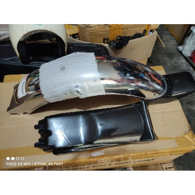 slebor/ spakbor belakang honda gl 100 set