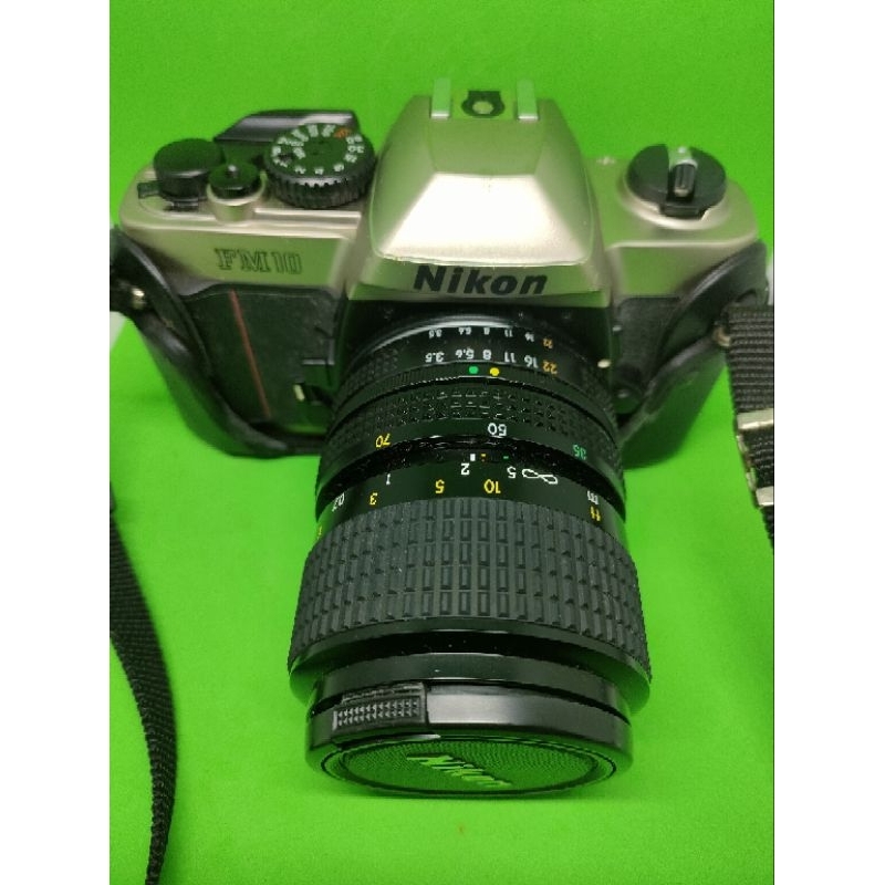 Kamera ANALOG Roll Film NIKON FM-10 + Nikon 35-70 mm( Normal)