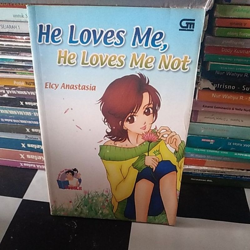 NOVEL HE LOVES ME,HE LOVES ME NOT