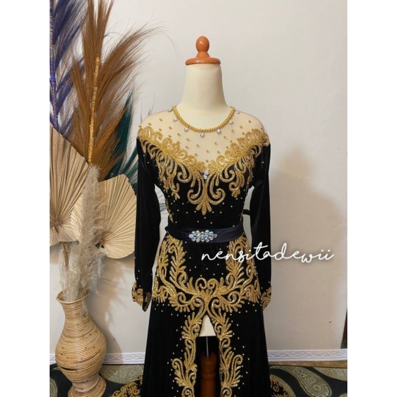 Kebaya Bludru Pengantin, Look Modern &amp; Elegan - M2