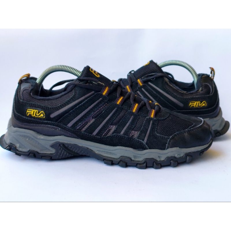 Sepatu Outdoor Fila Original Hiking Gunung(Preloved) (Second)