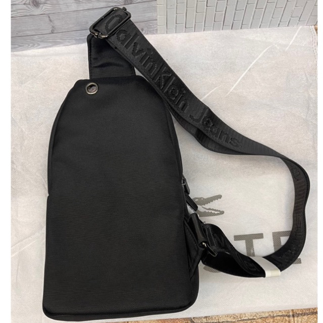 Tas Sling bag Tas dada Pria/Wanita Sling C-K L9900 Import Original Quality