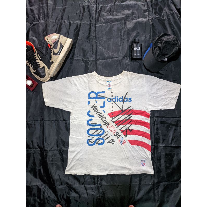 Kaos Adidas Vintage 94