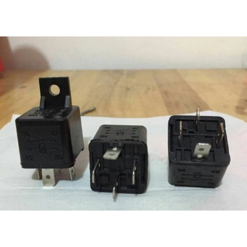 Relay lampu motor Universal