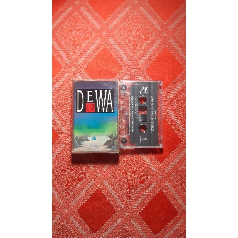Kaset Dewa 19 Self Title
