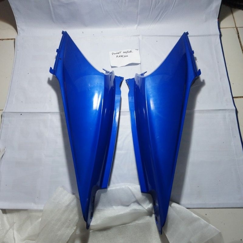 83600KVY960SBM 83500KVY960SBM Cover Body Kanan Kiri Beat Karbu Biru Orginal Ahm