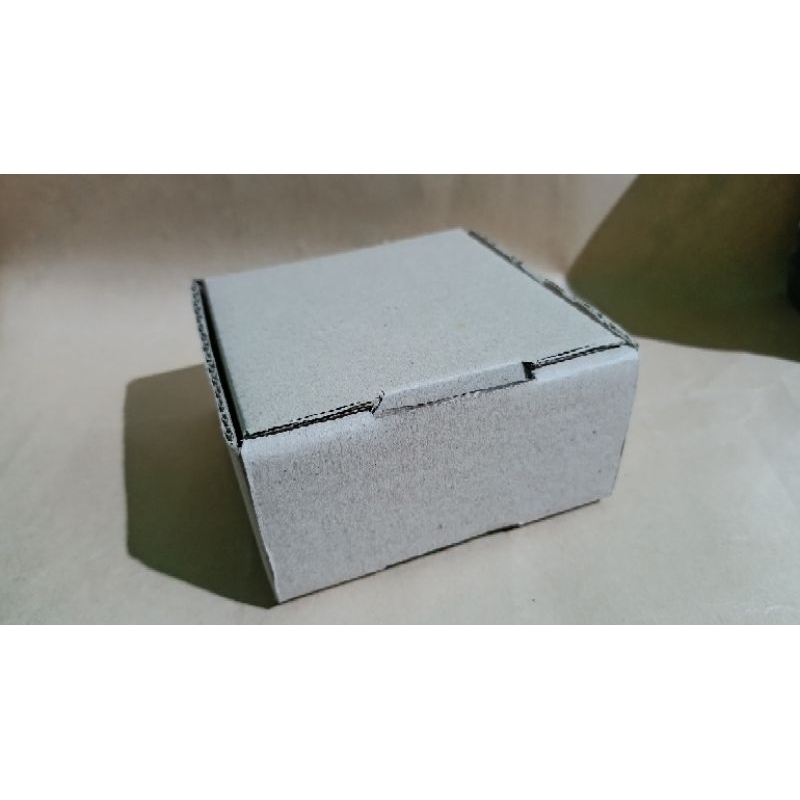 Box Kardus Tebal 10x10x5cm Kotak Kado Mini Hampers