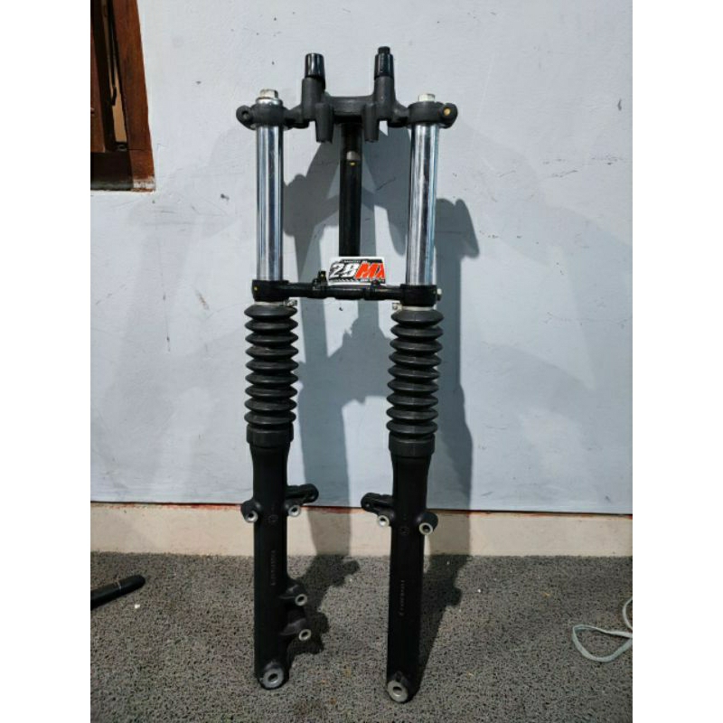 PROMO SOK SHOCK USD DEPAN KAWASAKI W175 W 175 ASLI ORIGINAL BARU TANPA BUNGKUS SOK DEPAN ORI SEGITIG