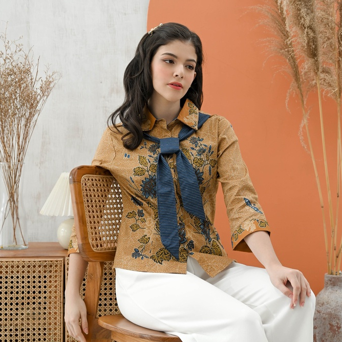 Atasan Batik 300 KUY/ Blouse Batik Wanita/ Batik CNN Kantor/ Seragam Batik